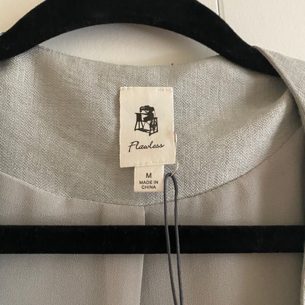 Blazer - Picture 2 of 2